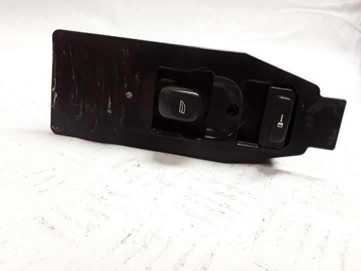 Volvo S60 (2004 - 2010)  30746075 Кнопка стеклоподъемников