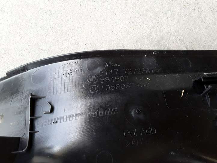 BMW i3 (2013 - )  51477272381 Отделка заднего порога кузова