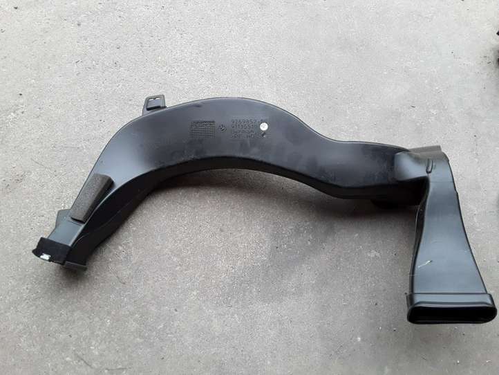 BMW i3 (2013 - )  926985209 Воздуховоды