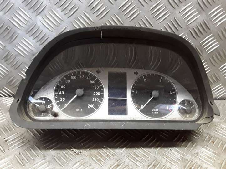 Mercedes-Benz B-class W245 (2005 - 2008)  A1695400948 Спидометр (приборный щиток)