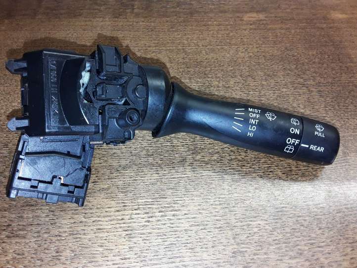 Toyota Yaris (2005 - 2009)  5220017F008 Ручка стеклоочистителей