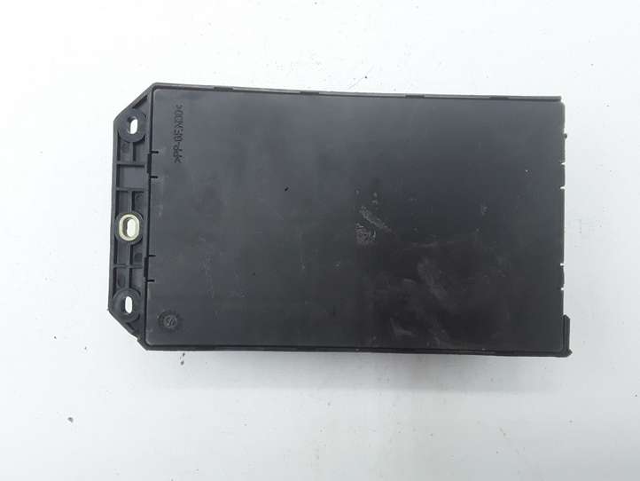 Land Rover Range Rover (2005 - 2009)  518776109 Блок предохранителей