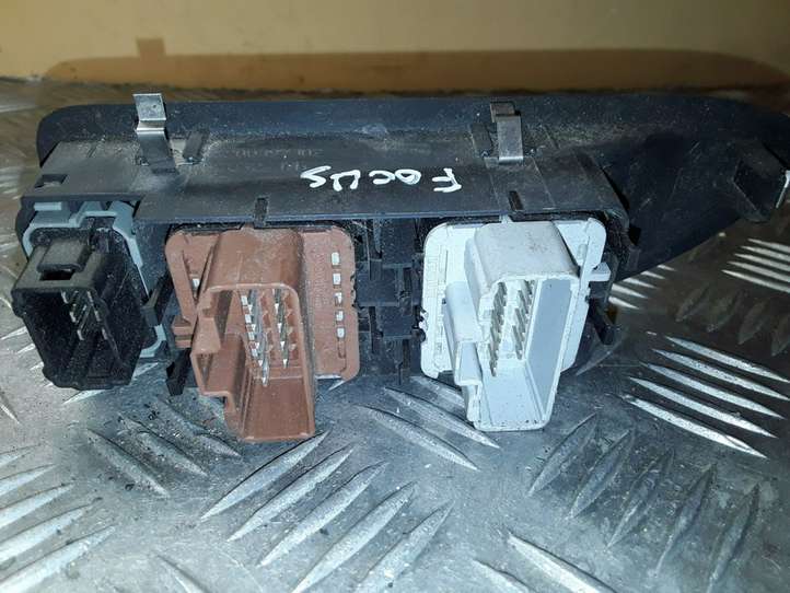 Renault Laguna (2001 - 2005)  8200397302 Кнопка стеклоподъемников