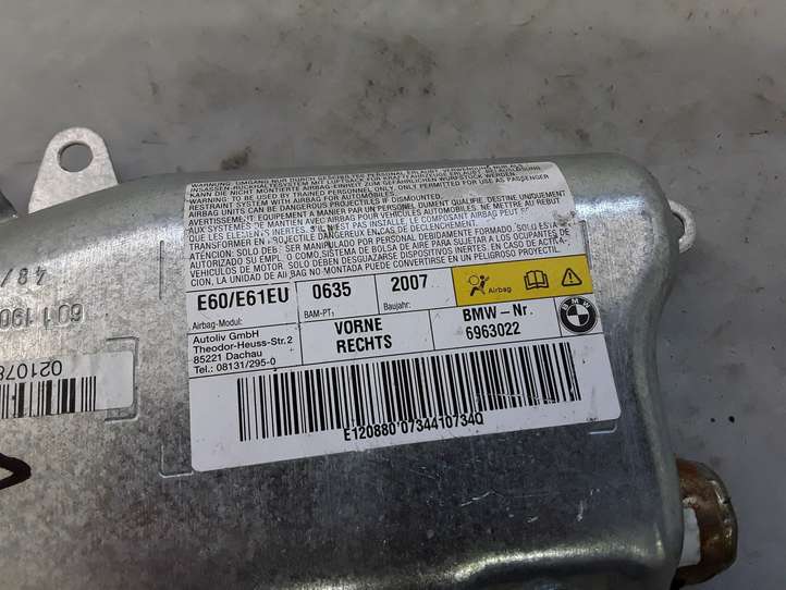 BMW 5 E60 E61 (2004 - 2010)  6963022 Подушка безопастности передней двери