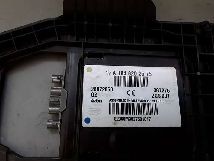 Mercedes-Benz ML W164 (2005 - 2011)  A1648202575 Антенна (антенна GPS)