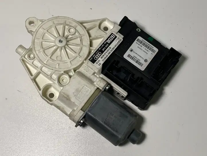 Audi A3/S3 8P (2004 - 2008) 8P4959802B Стеклоподъемник задней двери — фото 1