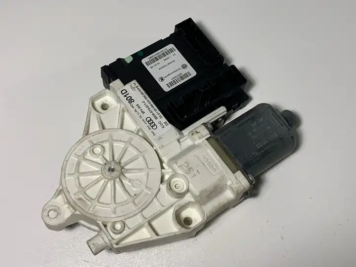 Audi A3/S3 8P (2004 - 2008) 8P4959801D Стеклоподъемник задней двери — фото 1
