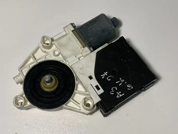 Audi A3/S3 8P (2004 - 2008) 8P4959801D Стеклоподъемник задней двери — фото 2