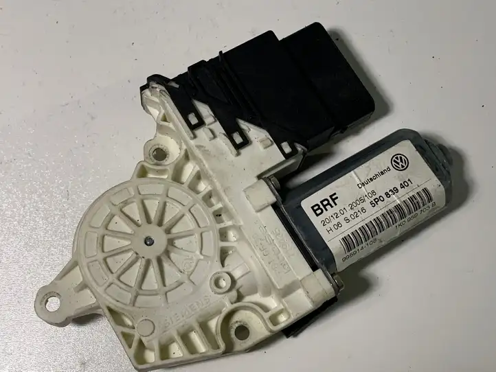 Seat Altea (2009 - 2015) 5P0839401 Стеклоподъемник задней двери — фото 1