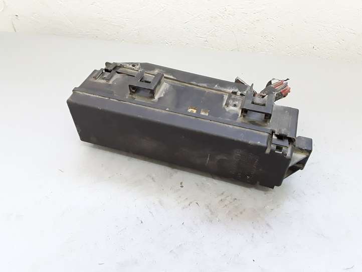 Jeep Grand Cherokee (2004 - 2010)  56050340AF Блок предохранителей