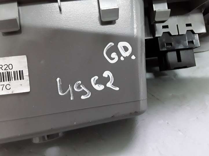 Kia Sorento (2006 - 2009)  478526B110 Кнопка стеклоподъемников