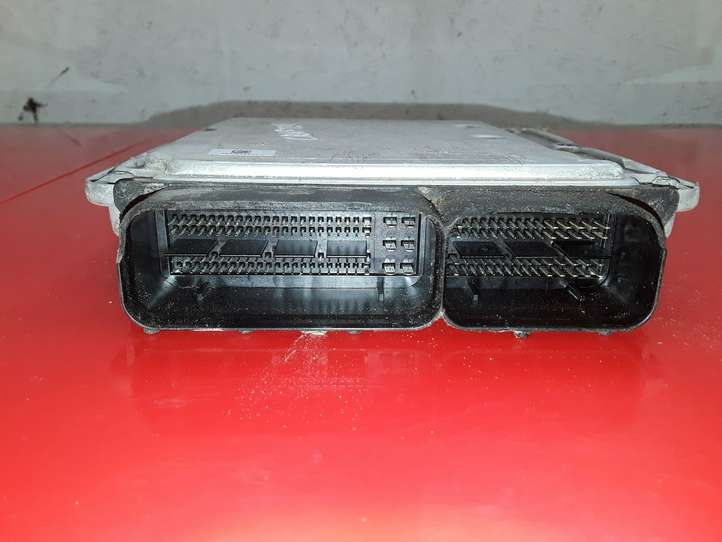 Volkswagen Crafter (2006 - 2016)  03L906012A Блок управления двигателя