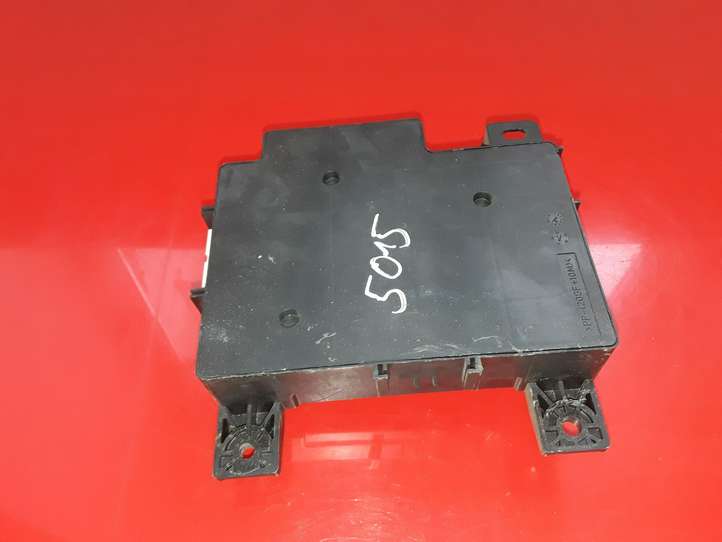 Citroen C-Crosser (2007 - 2013)  8637A318 Блок предохранителей