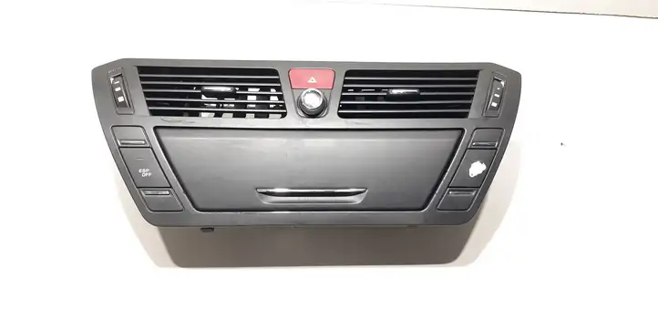 Citroen C4 I Picasso (2006 - 2013) 30378238 Центральный воздушный дефлектор — фото 1
