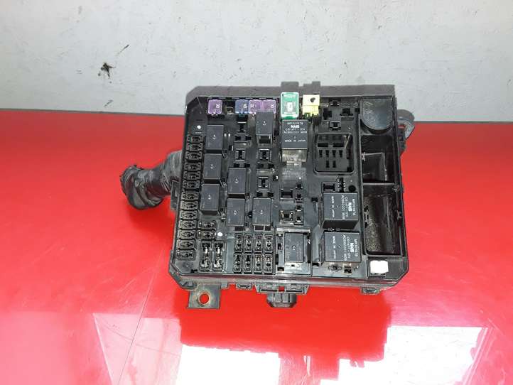 Citroen C-Crosser (2007 - 2013)  PR06102000 Блок предохранителей