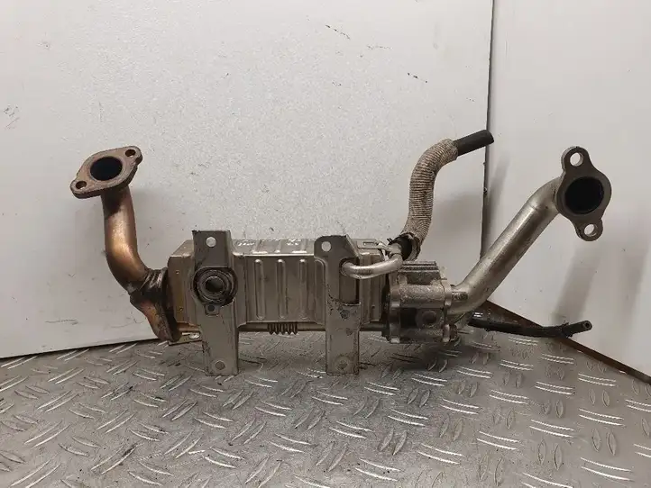 Toyota Avensis T270 (2009 - 2012) 13063860002 Охладитель клапана EGR — фото 2