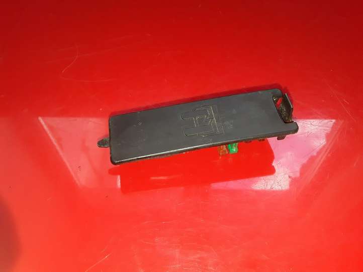 Citroen Berlingo (2003 - 2007)  9637466280 Крышка ящика предохранителей
