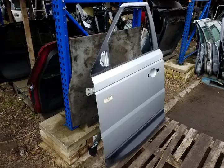 Land Rover Range Rover Sport L320 (2005 - 2009) OEM Дверь — фото 2