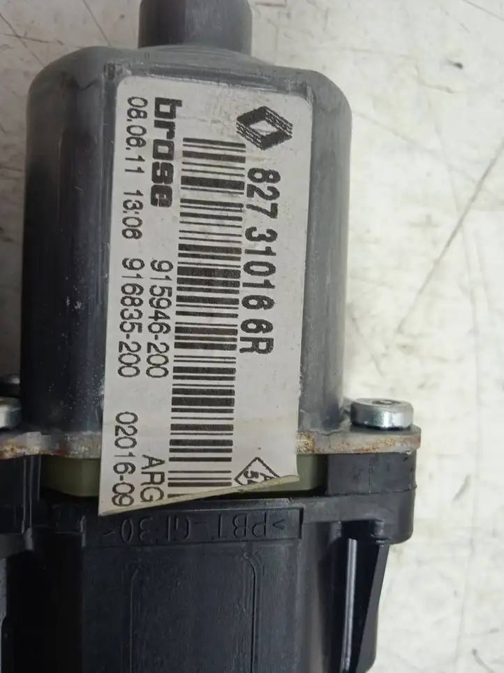 Renault Scenic III - Grand scenic III (2009 - 2016) 827310166R Стеклоподъемник задней двери — фото 2