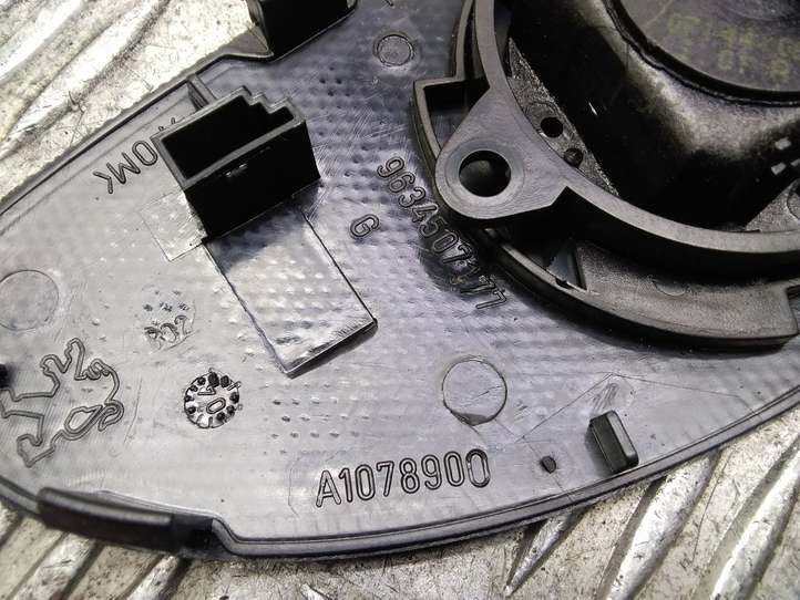 Peugeot 307 (2005 - 2008)  9634507177 Громкоговоритель в панели
