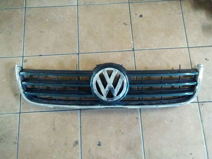 Volkswagen Multivan T5 (2003 - 2015)   Верхняя решётка