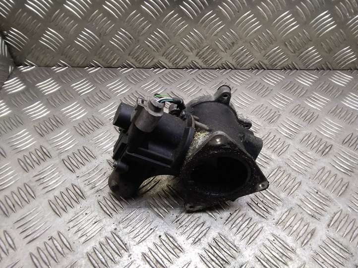 Volkswagen Transporter-Caravelle (2003 - 2009)  076131501A Клапан EGR