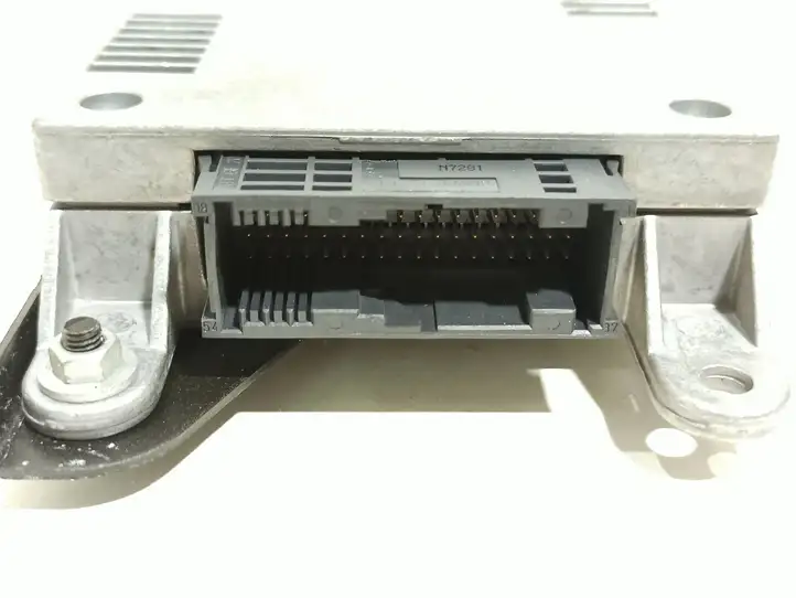 BMW 3 E46 (1998 - 2005) 8411691676601 Блок GSM — фото 3