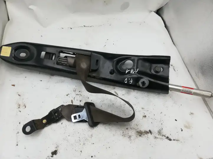Volvo XC90 (2002 - 2006) Передний ремень безопасности — фото 1