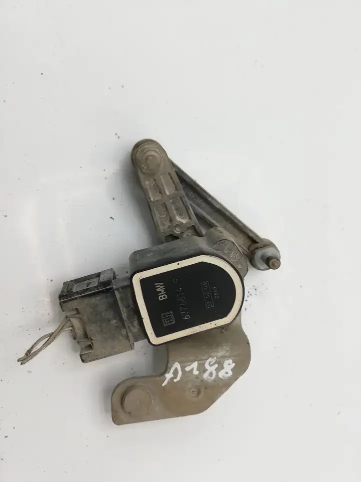 BMW 5 E60 E61 (2004 - 2010) 67766149 Датчик высоты фар — фото 1