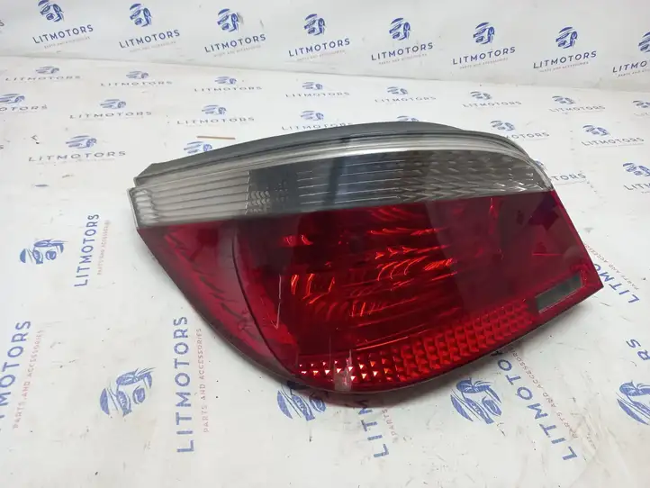 BMW 5 E60 E61 (2004 - 2010) 5923305 Задний фонарь в кузове — фото 1