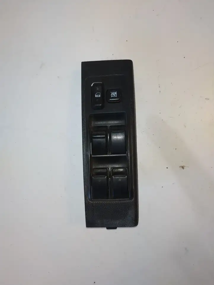 Toyota Corolla Verso E121 (2004 - 2007) 742320F01 Блок кнопок стеклоподъемников — фото 1
