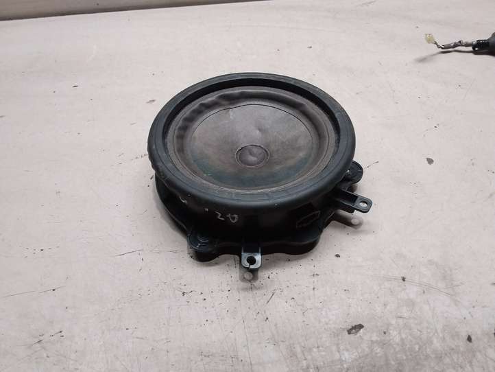 Audi A3/S3 8V (2012 - 2016)  8P0035411C Громкоговоритель (громкоговорители) в передних дверях