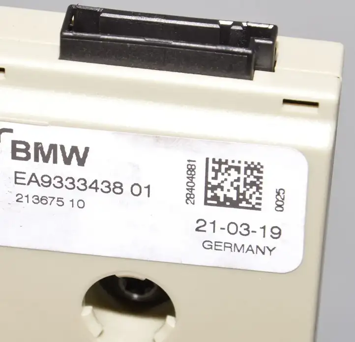 BMW i3 (2013 - ) Фильтр антенны — фото 3