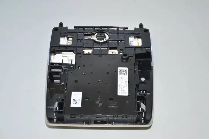 BMW i3 (2013 - ) Плафон салона — фото 3