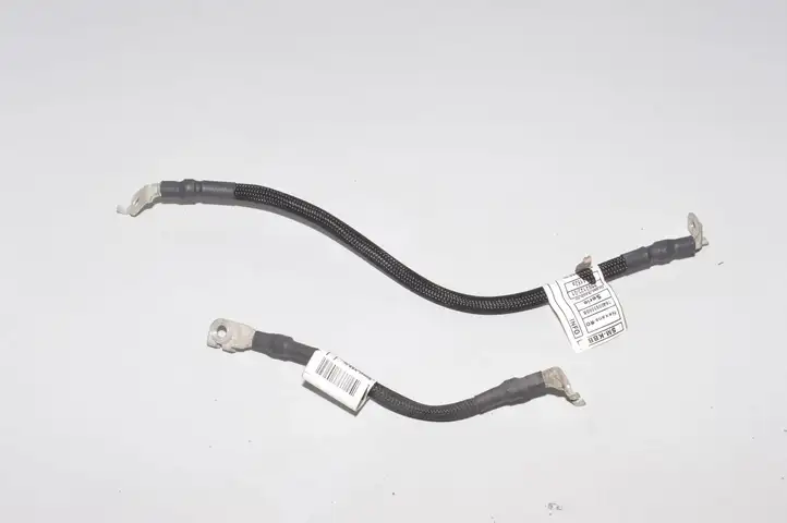 BMW i3 (2013 - ) Минусовой провод аккумулятора — фото 1