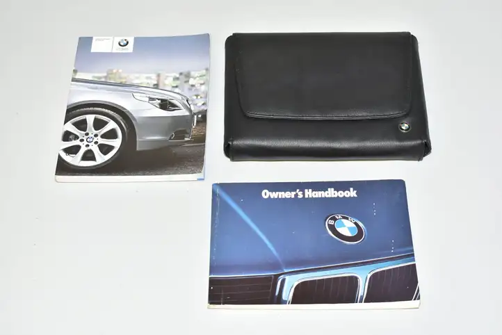 BMW 5 E60 E61 (2004 - 2010) Сервисная книжка — фото 1