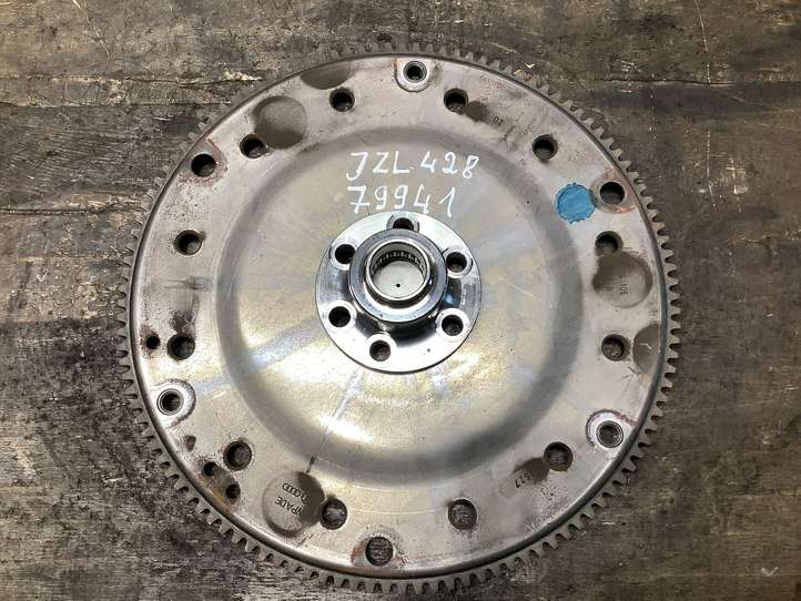 Audi A4 (2011 - 2015)  03G105323R Маховик