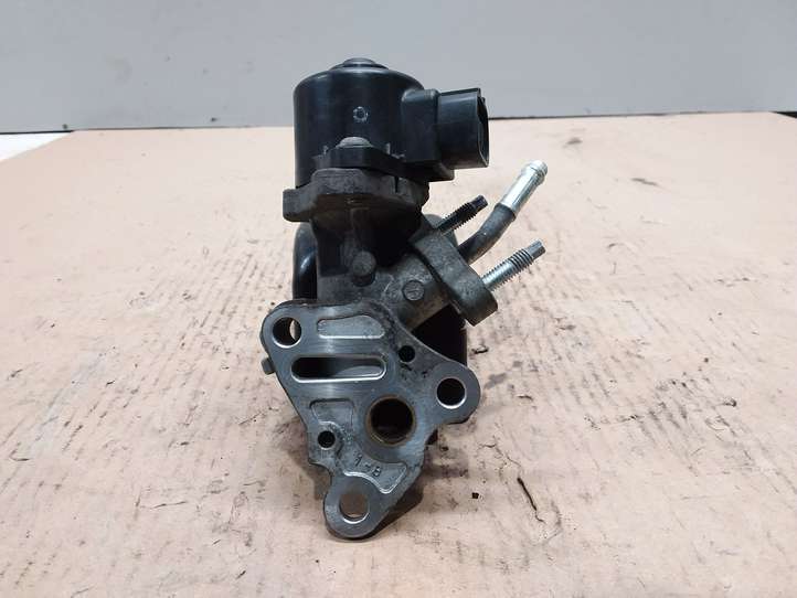 Toyota Yaris (2012 - 2014)  2562047020 Клапан EGR