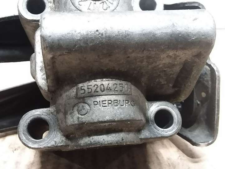 Opel Vectra (2005 - 2009)  55204250 Клапан EGR