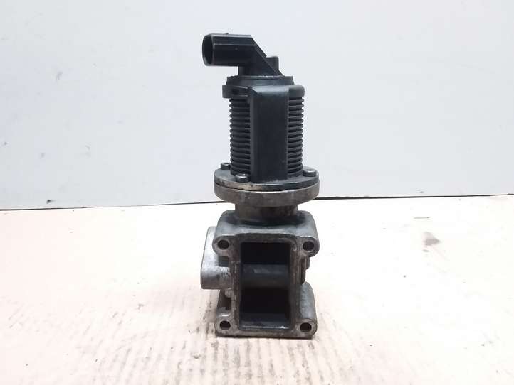 Opel Vectra (2005 - 2009)  55204250 Клапан EGR