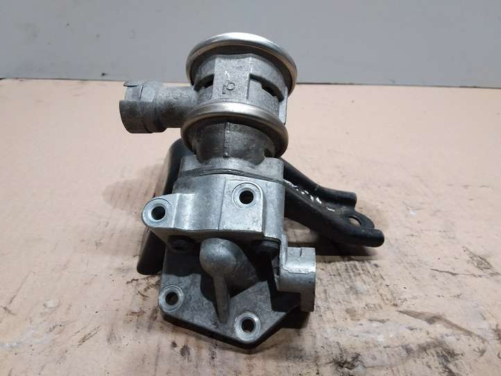 Volkswagen Golf Plus (2008 - 2014)  06A131166E Клапан EGR