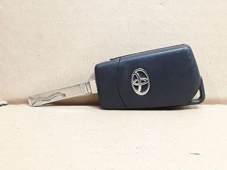 Toyota Yaris (2009 - 2012)  A03TAA Ключ / карточка зажигания