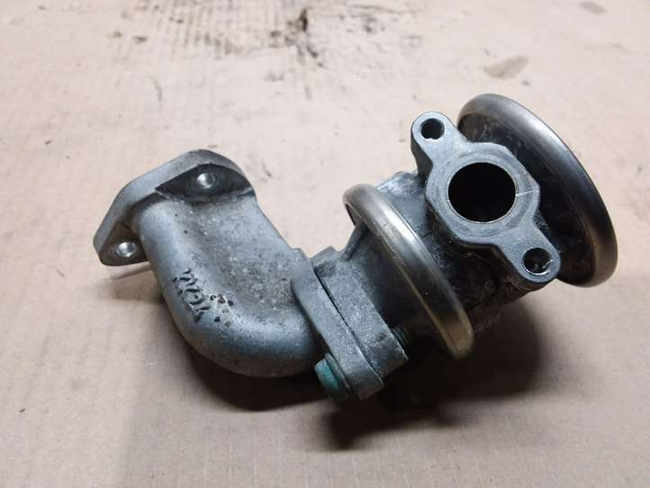 Audi A6 (2001 - 2004)  06C131166B Клапан EGR