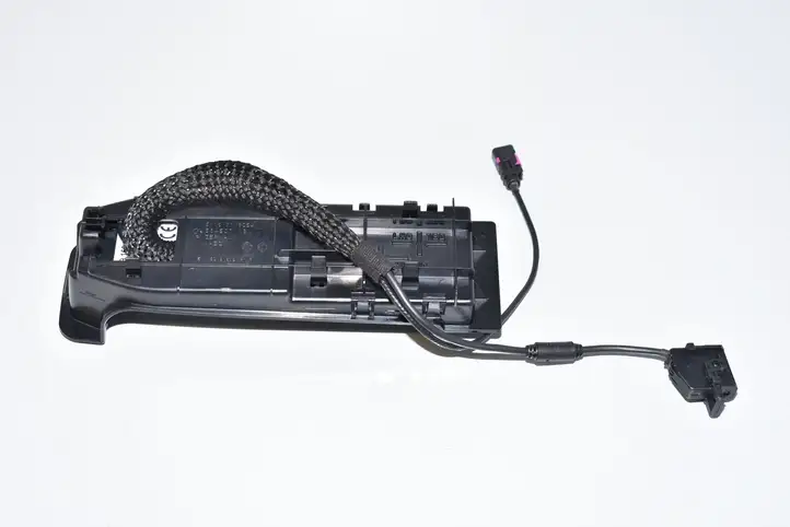 BMW 3 E90 E91 (2005 - 2012) Блок GSM — фото 1
