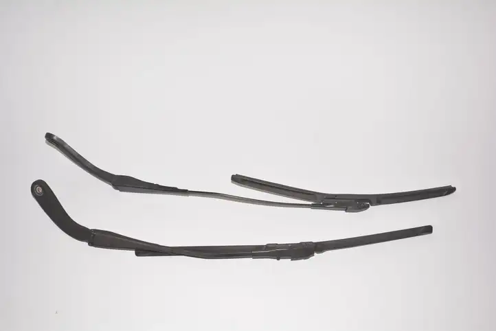 BMW 3 F30 F35 F31 (2012 - 2018) Дворники лобового стекла — фото 1