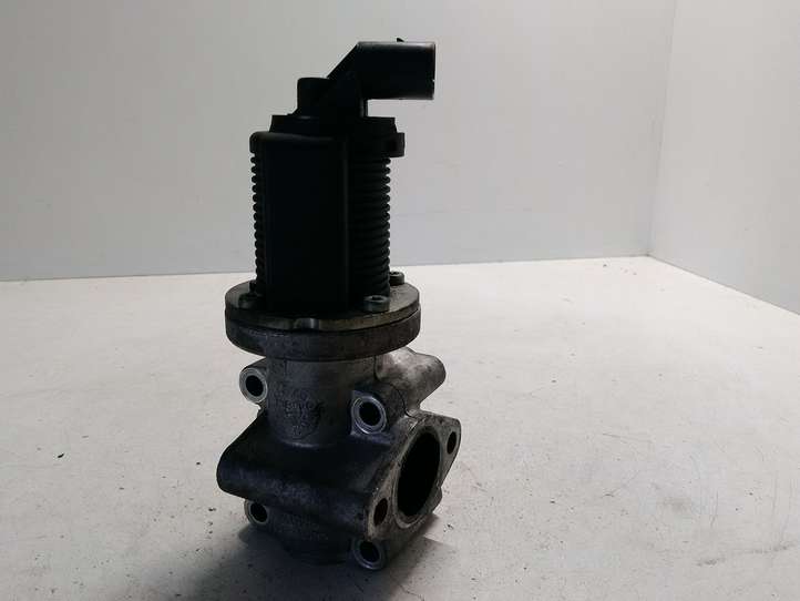 Opel Vectra (2002 - 2005)  55215031 Клапан EGR