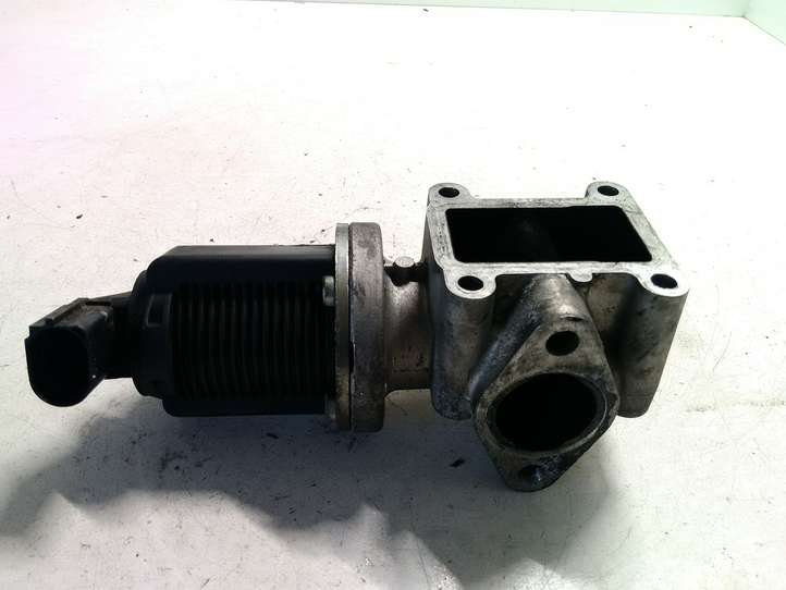 Opel Vectra (2002 - 2005)  55215031 Клапан EGR