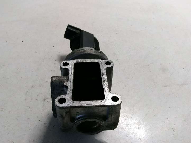 Opel Vectra (2002 - 2005)  55215031 Клапан EGR