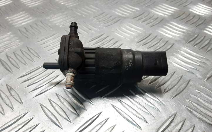 Audi A4 allroad (2009 - 2011)  8K9955647 Насос оконной жидкости (стекол)