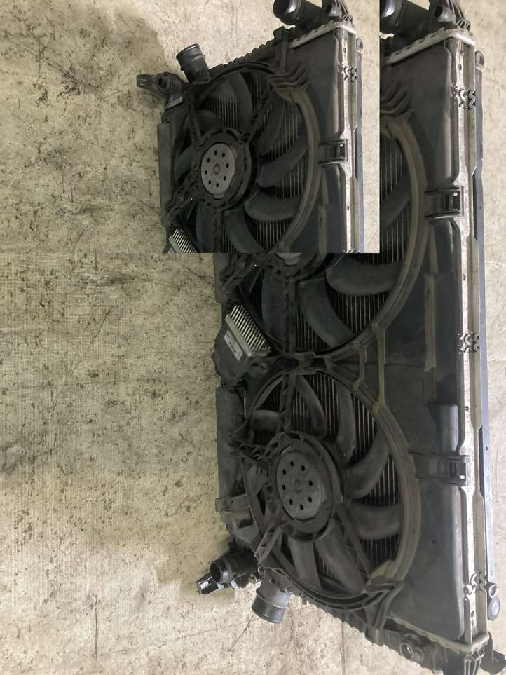 Audi A4 allroad (2009 - 2011)  8K0145805E Комплект радиаторов